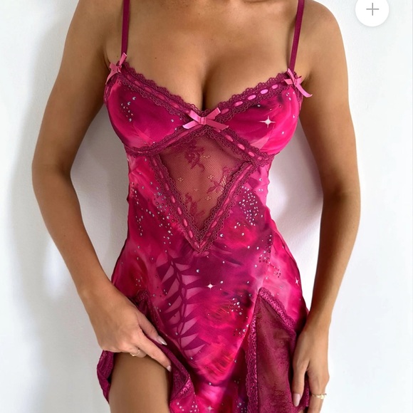 Red / Pink outcast clothing dress - Picture 2 of 2